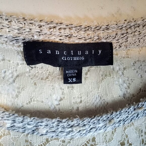 Sanctuary Lace & Ribbon Trim SS Top - Picture 5 of 6